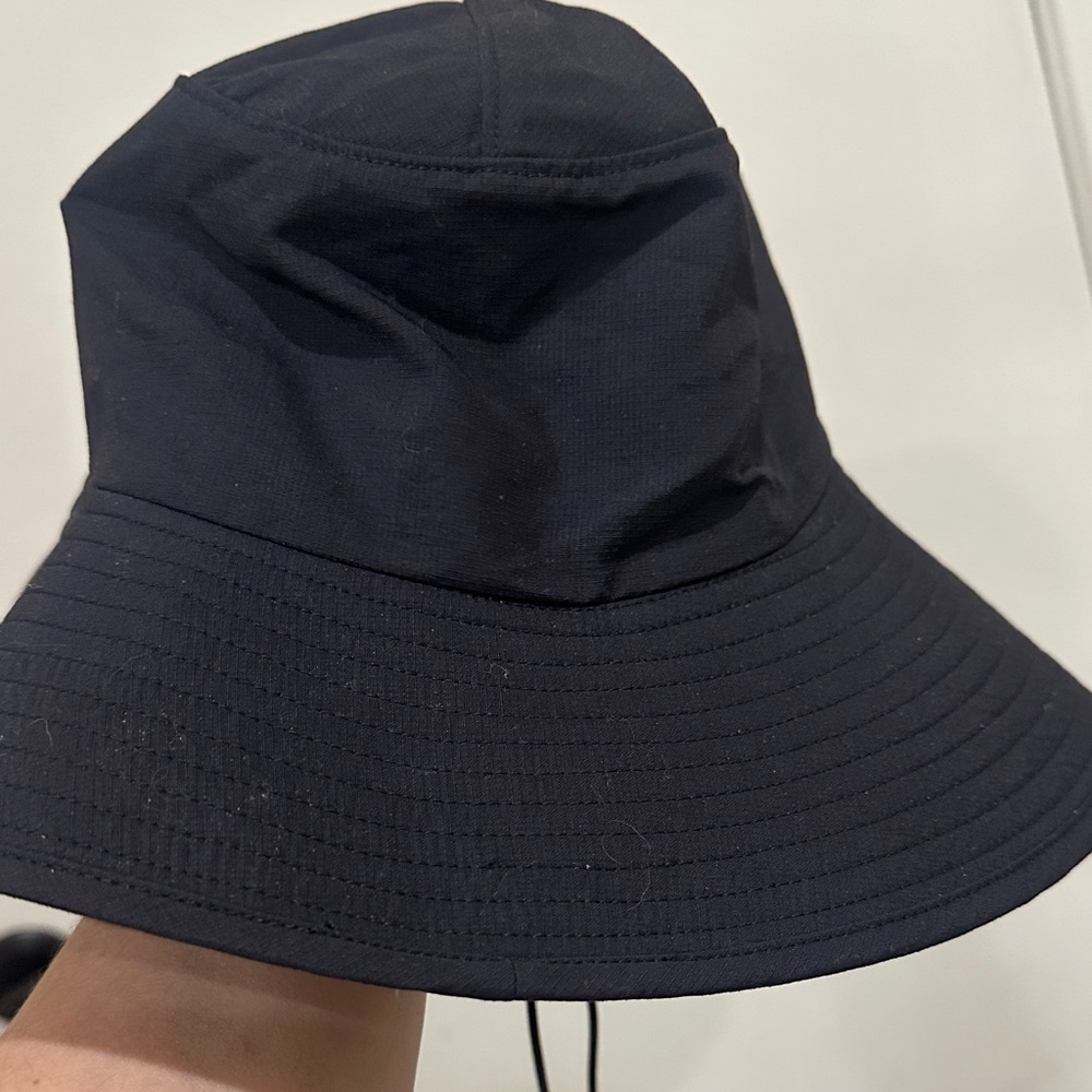 The North Face Dark Navy Bucket Hat - Picture 3 of 3